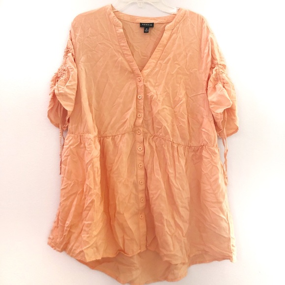 Torrid Peach Ruched Sleeve Button Babydoll Top - 0 - Picture 2 of 8